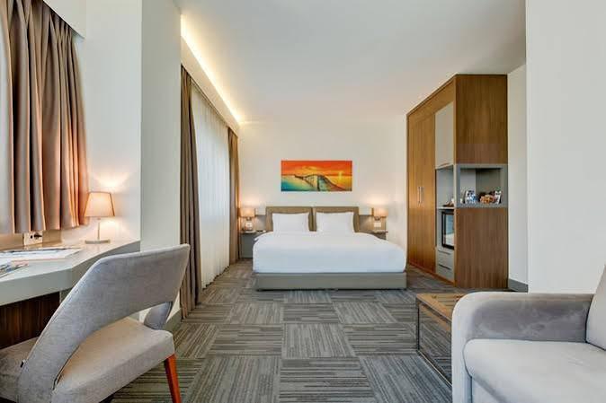 Plus Suit Atasehir Istambul Extérieur photo
